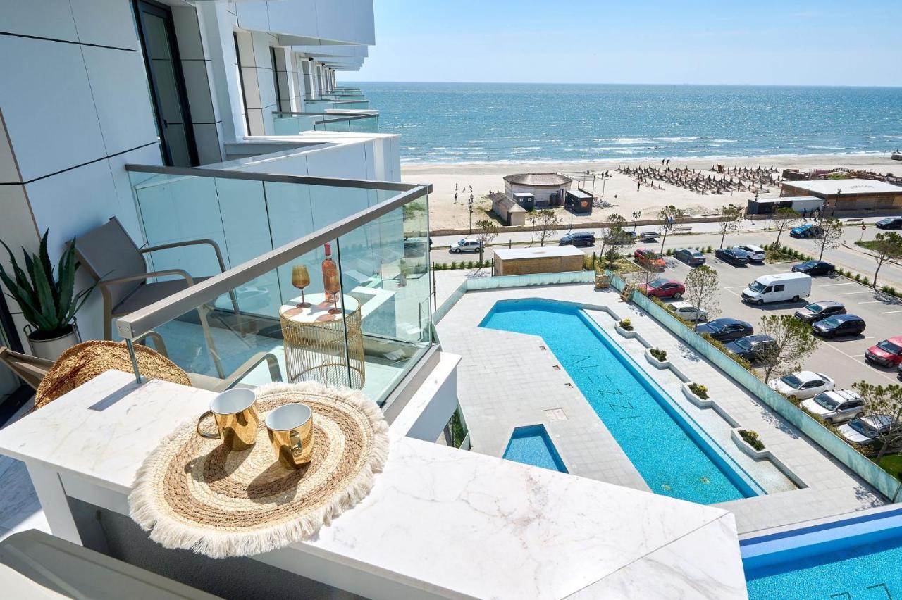 Sea La Vie 240 In Infinity - Parking Mamaia